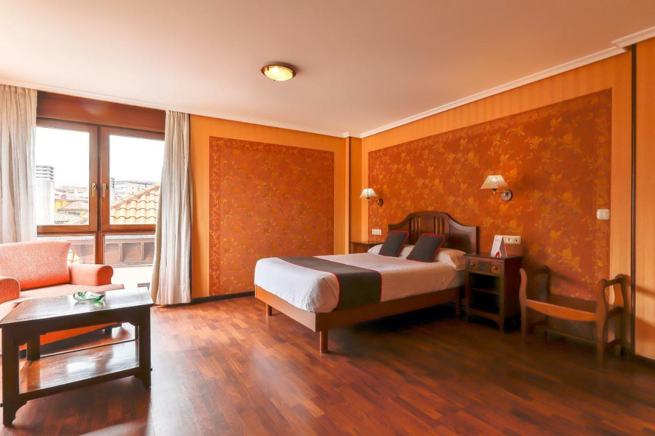 Hotel Puerto De Candas Exterior photo